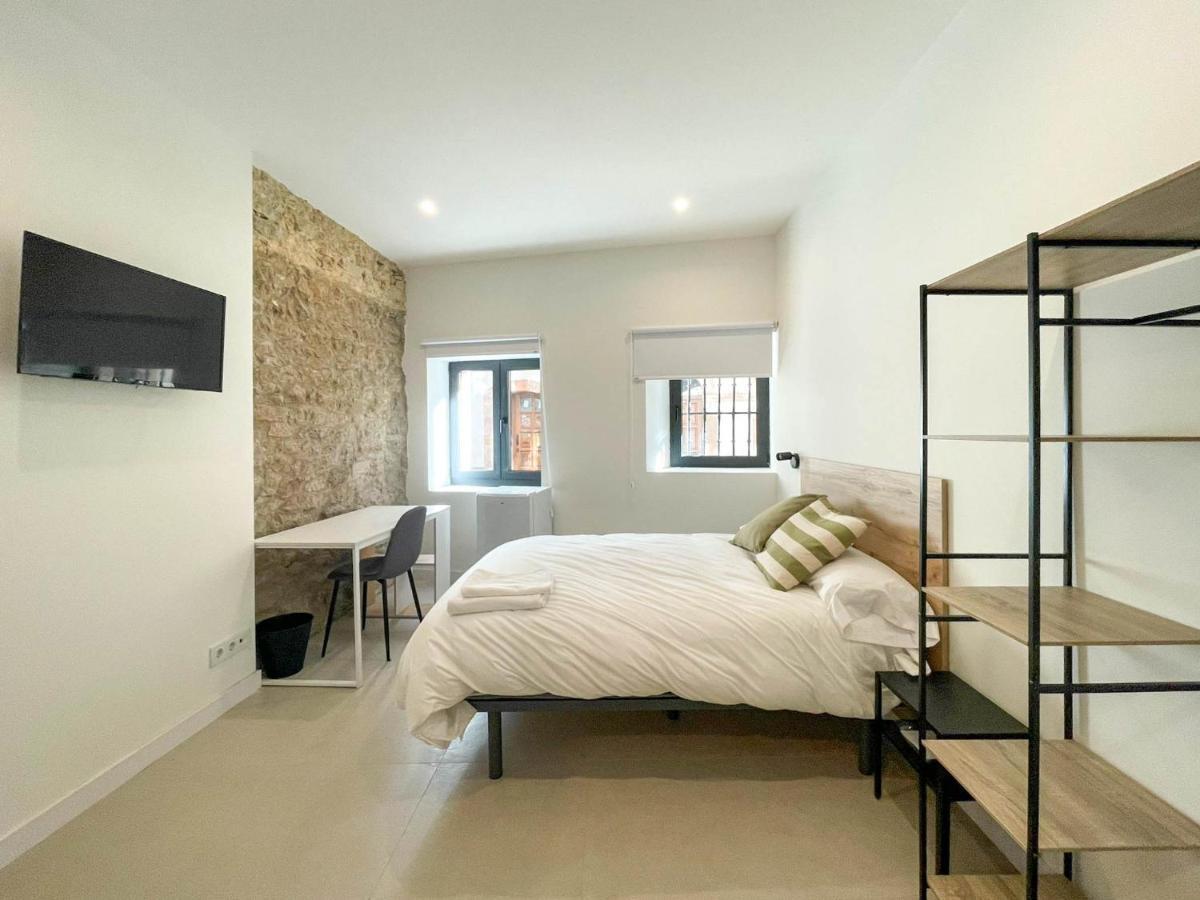 San Isidoro Coliving Hotel Oviedo Bagian luar foto