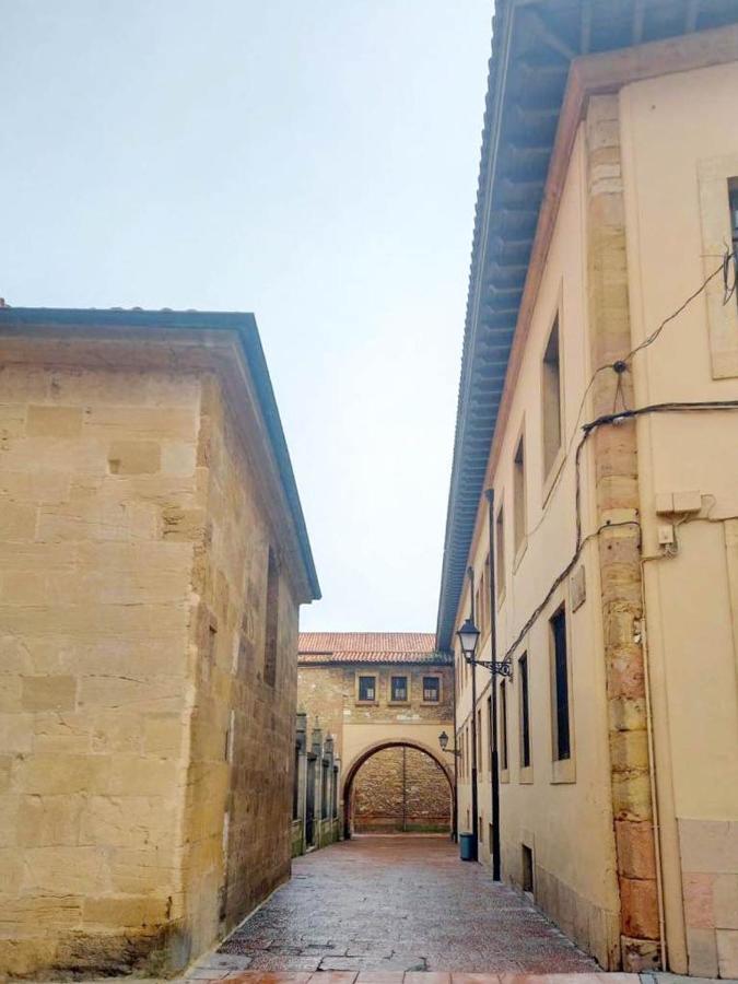 San Isidoro Coliving Hotel Oviedo Bagian luar foto